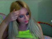 BloodGirl с игрушкой