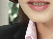 телеведущую обкончали во время эфира