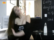 Sex-Michelle сосёт дилдо-6
