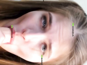 Малышка tim_bella играется с дилдо