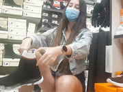 SweetButtocks (в обувном магазине)