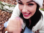 Shaiden Rogue минет и окончание в рот в лесу