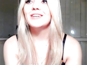 Сладкая xkoketkax небольшой стриптиз под конец