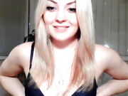 Сладкая xkoketkax небольшой стриптиз под конец