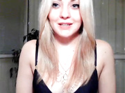 Сладкая xkoketkax небольшой стриптиз под конец