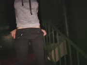 MihaNika69 секс в подъезде