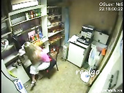 Скрытая камера в палатке мороженого в Москве