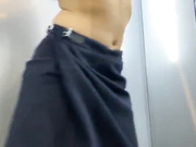 MissMotivated (в туалете магазина)