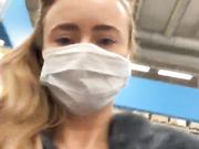 MissMotivated (в туалете магазина)