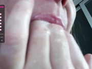 Lilly_Lips_1 (пописала в привате)