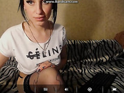 Аня трахает дырку