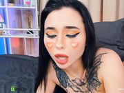 SweetNika сквиртует