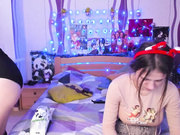 AlexiaCream с подругой