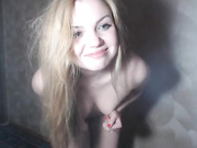 bountydoll мажет себя кремом