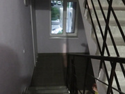 anabel054 сосет и трахается в подъезде