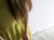 anabel054 сосет и трахается в подъезде