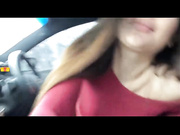 -MaybeBaby-дрочит  в машине