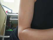 Cute Anya на работе без трусиков