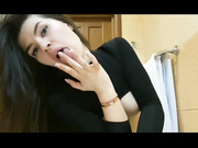 -MaybeBaby-бухая в отеле-4