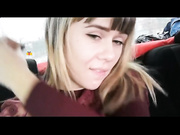VaniLLa_sexy ласкает себя в машине-15