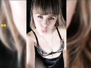 VaniLLa_sexy ласкает себя в машине-18