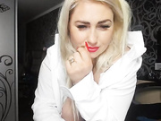 Tara_Wilson
