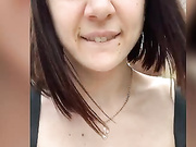 топлес по поселку HannaMils