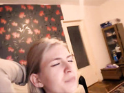 Barbie_On кончил на лицо