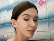 Cute-Anya минет в ванной