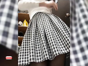 Cute-Anya разделась на работе