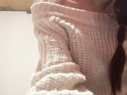 Молодая красотка с шикарным телом.