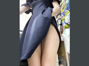 Cute-Anya сняла трусики в магазине