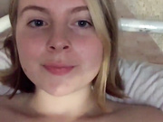 Lulu_kiss