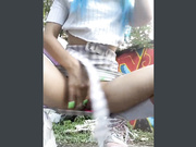 Amallllia дрочит за гаражами