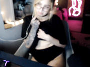 Yolluna ласкает киску