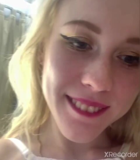 LiiBaby - в раздевалке