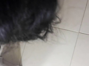 Секретарша сосет в туалете офиса. Сперма в рот