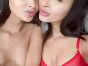 Аделина и Алина Фатхеевы (adelalinka) onlyfans