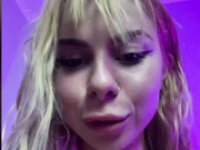 Your-Alice - киска крупным планом