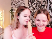 hloyaandlilit