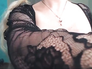 Анжелику типают токенами)