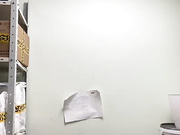 MilaLav безумно кончает на складе