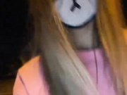 Amallllia ночью с порванными колготками на улице