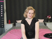 Mia__bond