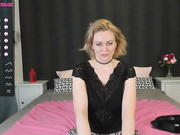 Mia__bond