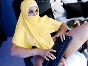 Lia_nassar