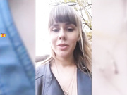 VaniLLa_sexy ласкает себя на прогулке