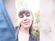 VaniLLa_sexy ласкает себя на прогулке