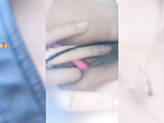 VaniLLa_sexy ласкает себя на прогулке