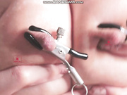 __ANNA__ (ГОРЯЧЕЕ) - маструбация + клипсы на сосках и киске